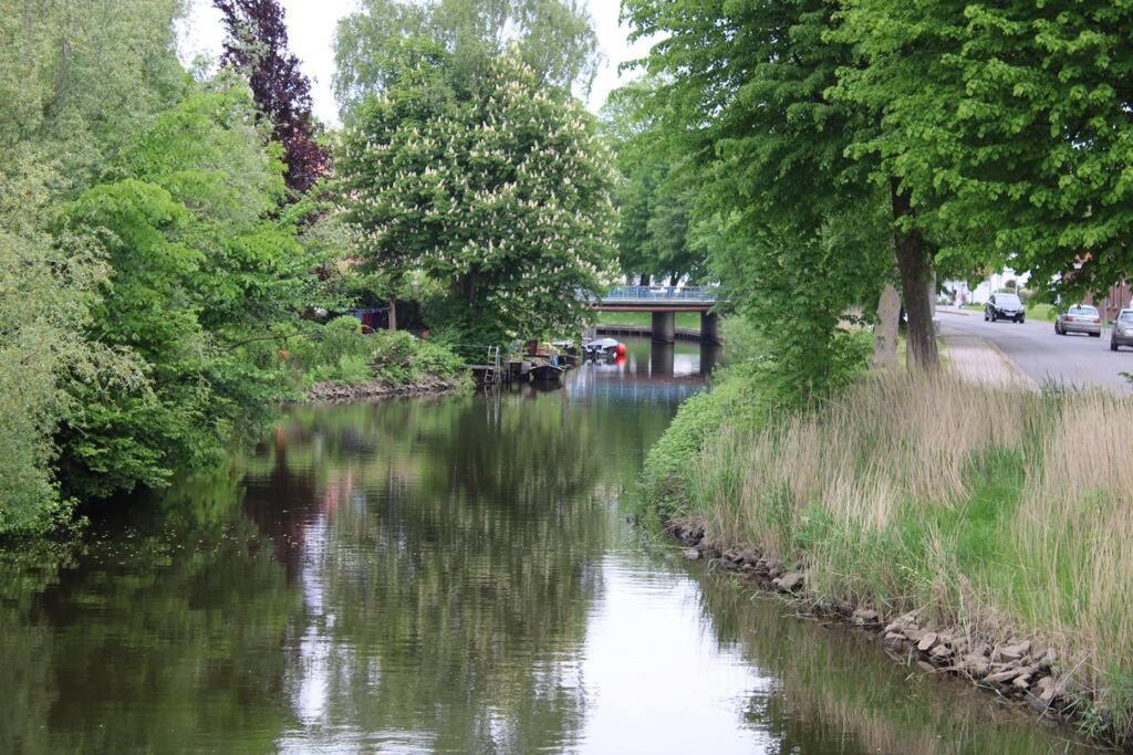 Hollaender Flair Friedrichstadt Εξωτερικό φωτογραφία