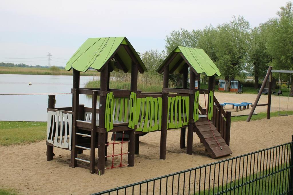 Hollaender Flair Friedrichstadt Εξωτερικό φωτογραφία
